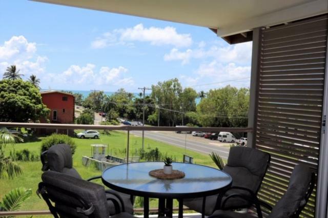 Watersons At Airlie Central Apartments Airlie Beach Exterior photo